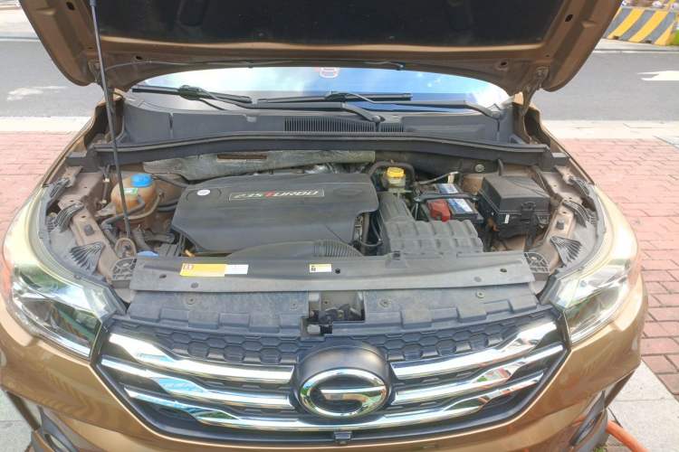 Used GAC Trumpchi GS4 2017 235T Automatic Two-Wheel Drive Luxury Smart Connectivity Version Engine Bay