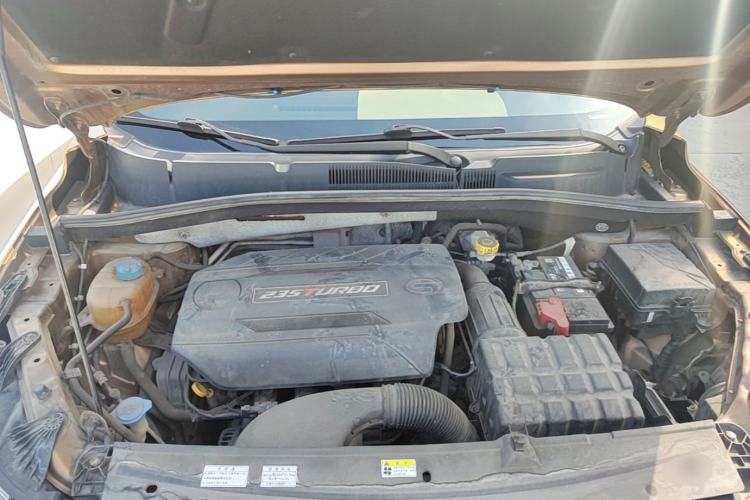 Used GAC Trumpchi GS4 2017 235T Automatic Two-Wheel Drive Luxury Smart Connectivity Version Engine Bay