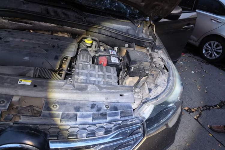 Used GAC Trumpchi GS4 2017 200T G-DCT Two-Wheel Drive Elite Edition Engine Bay Left