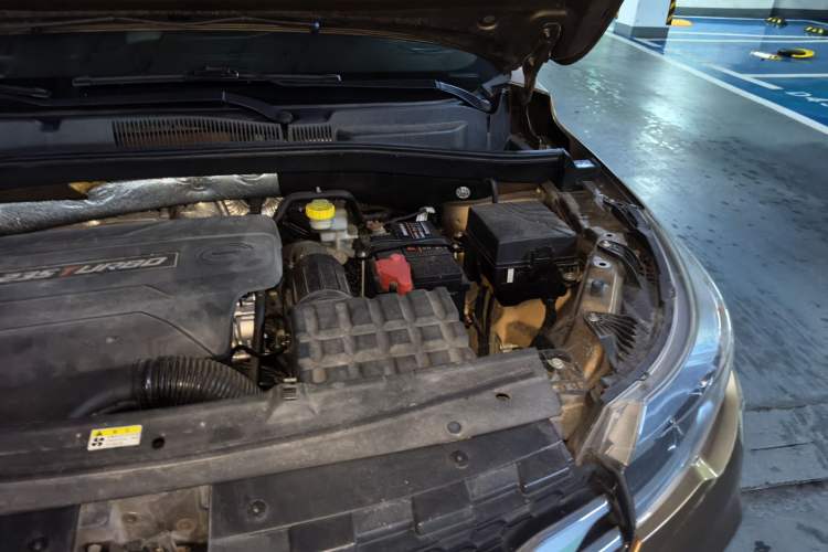 Used GAC Trumpchi GS4 2017 235T G-DCT Two-Wheel Drive Elite Edition Engine Bay Left