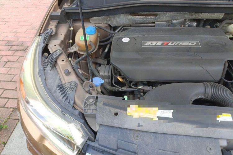 Used GAC Trumpchi GS4 2017 235T Automatic Two-Wheel Drive Luxury Smart Connectivity Version Engine Bay Right