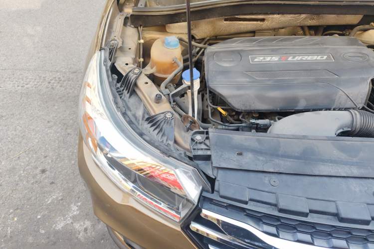 Used GAC Trumpchi GS4 2017 235T Automatic Two-Wheel Drive Luxury Smart Connectivity Version Engine Bay Right
