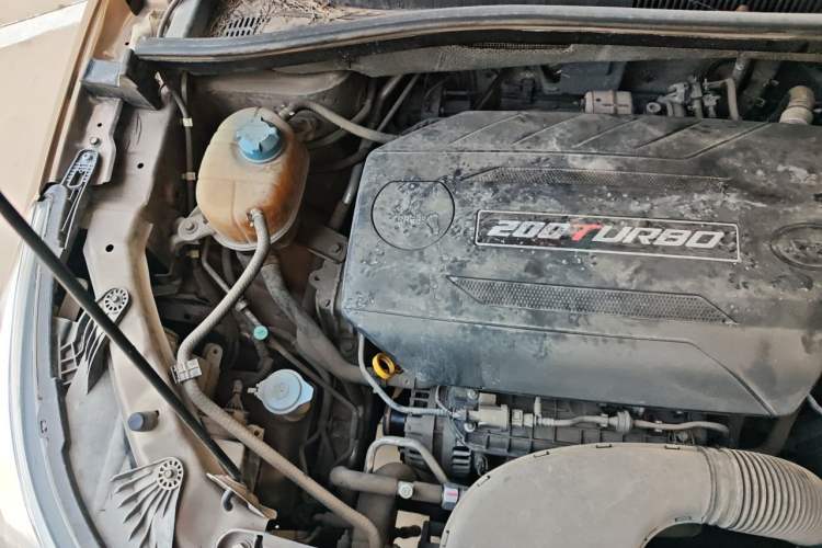 Used GAC Trumpchi GS4 2017 200T Manual Two-Wheel Drive Elite Edition Engine Bay Right