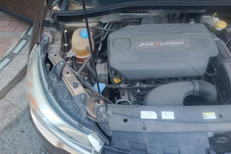 Used GAC Trumpchi GS4 2017 200T G-DCT Two-Wheel Drive Luxury Edition Engine Bay Right
