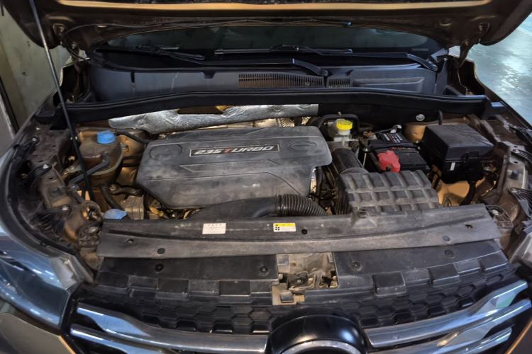 Used GAC Trumpchi GS4 2017 235T G-DCT Two-Wheel Drive Elite Edition Engine Bay