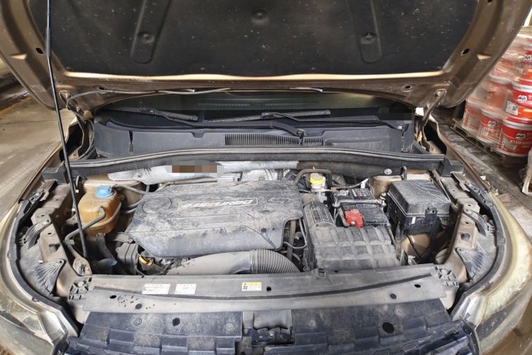 Used GAC Trumpchi GS4 2017 235T Automatic Two-Wheel Drive Elite Edition Engine Bay