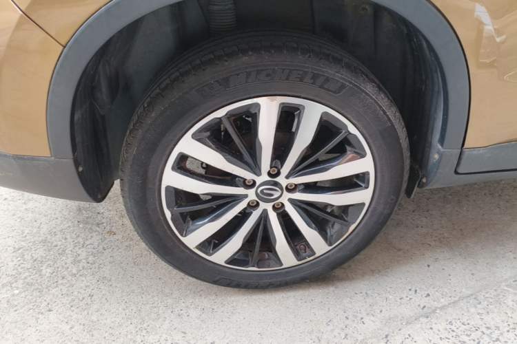 Used GAC Trumpchi GS4 2017 235T Manual Two-Wheel Drive Luxury Edition Exterior 5