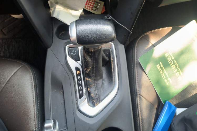 Used GAC Trumpchi GS4 2017 200T G-DCT Two-Wheel Drive Luxury Edition Gear Lever