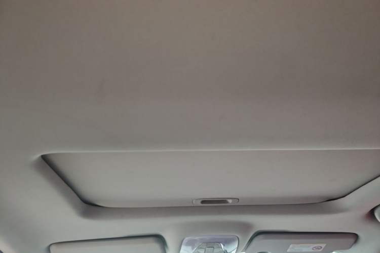 Used GAC Trumpchi GS4 2017 235T G-DCT Two-Wheel Drive Elite Edition Headliner