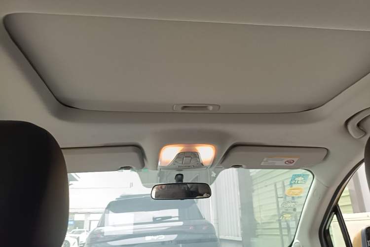 Used GAC Trumpchi GS4 2017 235T Automatic Two-Wheel Drive Elite Edition Headliner