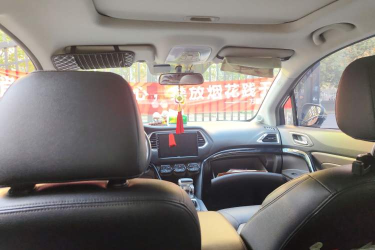 Used GAC Trumpchi GS4 2017 235T Automatic Two-Wheel Drive Luxury Smart Connectivity Version Headliner