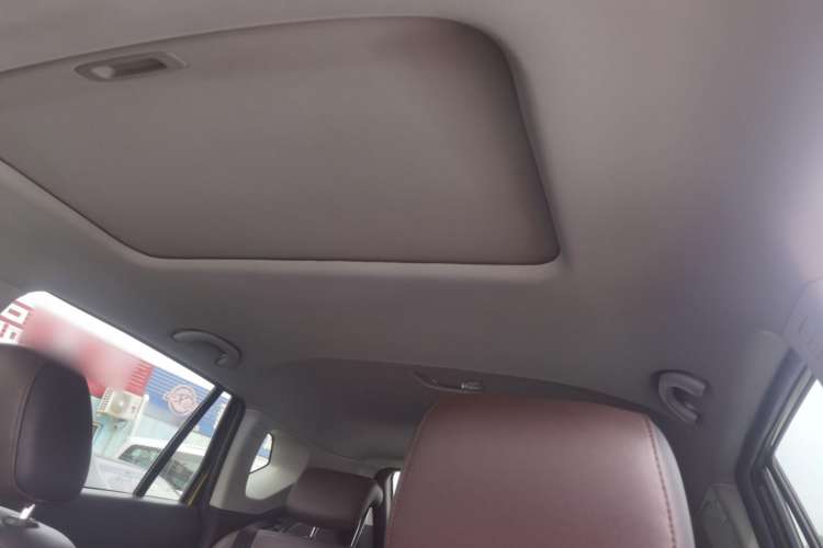 Used GAC Trumpchi GS4 2017 235T Automatic Two-Wheel Drive Luxury Smart Connectivity Version Headliner