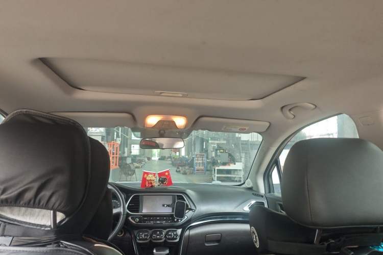 Used GAC Trumpchi GS4 2017 235T Automatic Two-Wheel Drive Luxury Smart Connectivity Version Headliner
