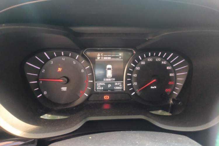 Used GAC Trumpchi GS4 2017 200T G-DCT Two-Wheel Drive Luxury Edition Instrument Cluster