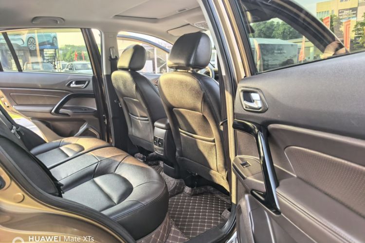 Used GAC Trumpchi GS4 2017 235T Automatic Two-Wheel Drive Elite Edition Interior 1