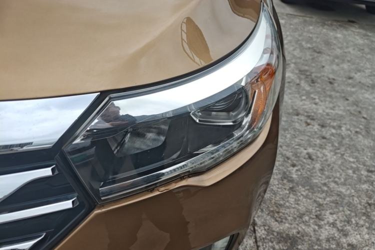 Used GAC Trumpchi GS4 2017 235T G-DCT Two-Wheel Drive Elite Edition Left Front Headlight