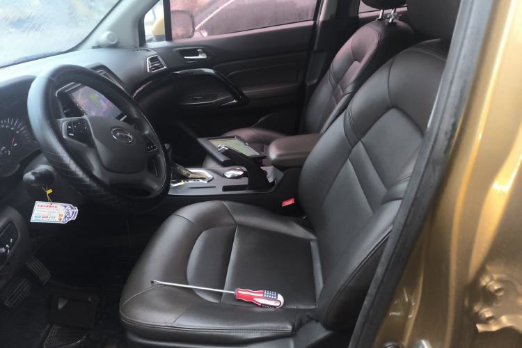 Used GAC Trumpchi GS4 2017 200T G-DCT Two-Wheel Drive Elite Edition Left Front Seat