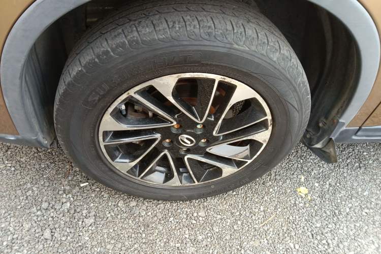 Used GAC Trumpchi GS4 2017 235T Automatic Two-Wheel Drive Elite Edition Left Front Wheel Hub