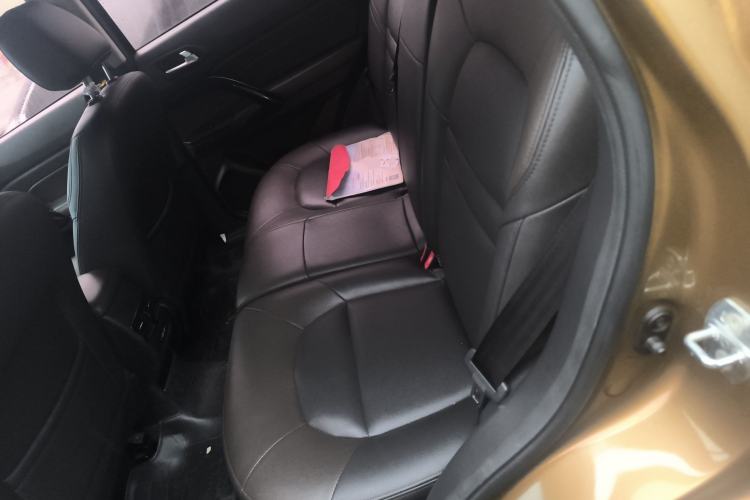 Used GAC Trumpchi GS4 2017 200T G-DCT Two-Wheel Drive Elite Edition Left Rear Seat