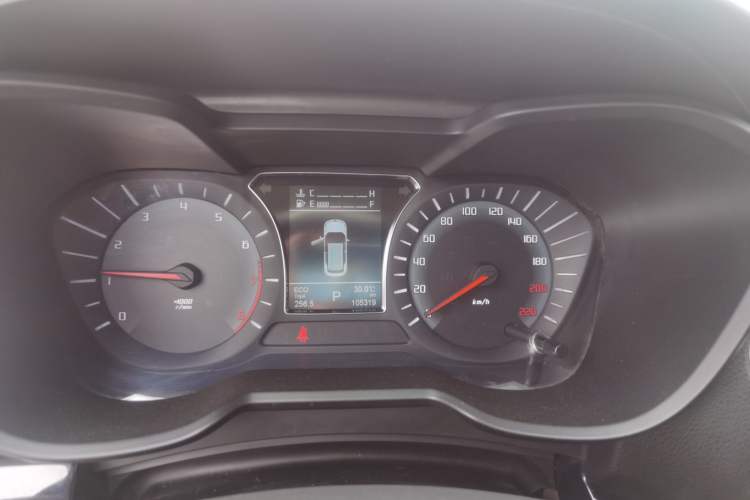 Used GAC Trumpchi GS4 2017 235T Automatic Two-Wheel Drive Luxury Smart Connectivity Version Odometer Close Up