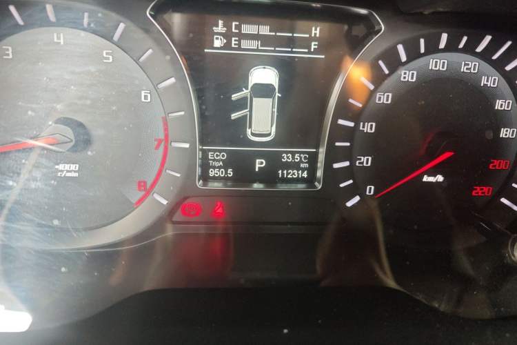 Used GAC Trumpchi GS4 2017 235T Automatic Two-Wheel Drive Luxury Smart Connectivity Version Odometer Close Up