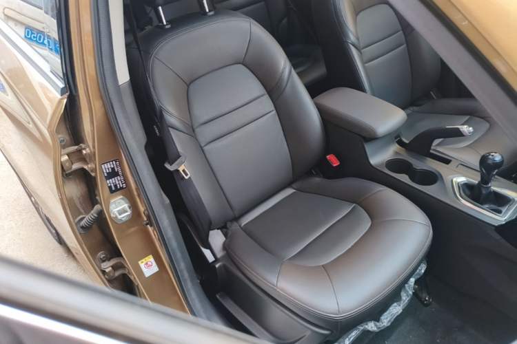 Used GAC Trumpchi GS4 2017 235T Manual Two-Wheel Drive Luxury Edition Right Front Seat