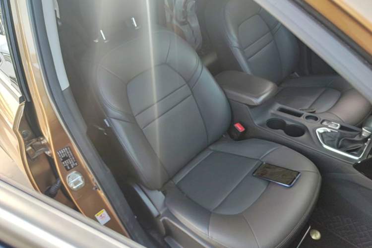 Used GAC Trumpchi GS4 2017 235T Automatic Two-Wheel Drive Luxury Smart Connectivity Version Right Front Seat