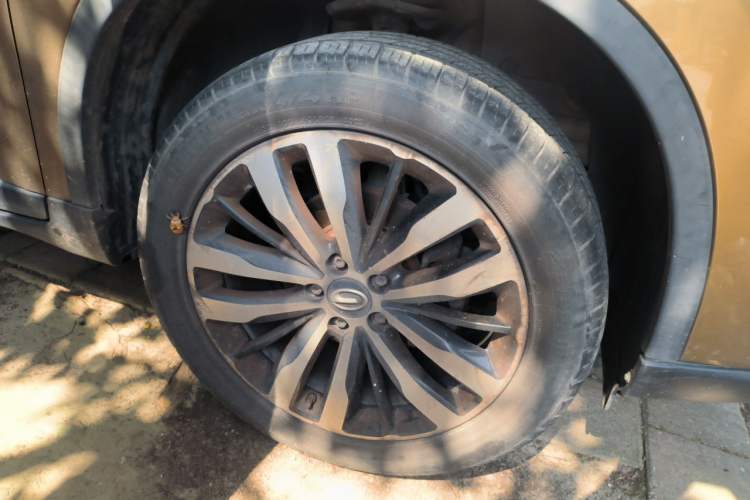 Used GAC Trumpchi GS4 2017 200T G-DCT Two-Wheel Drive Luxury Edition Right Front Wheel Hub