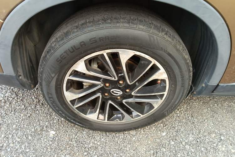 Used GAC Trumpchi GS4 2017 235T Automatic Two-Wheel Drive Elite Edition Right Rear Wheel Hub