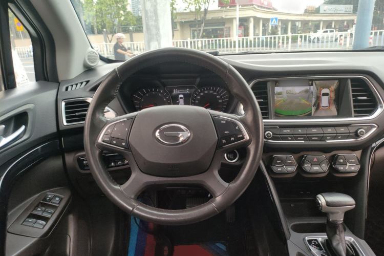 Used GAC Trumpchi GS4 2017 235T Automatic Two-Wheel Drive Luxury Smart Connectivity Version Steering Wheel