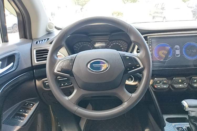 Used GAC Trumpchi GS4 2017 235T Automatic Two-Wheel Drive Elite Edition Steering Wheel