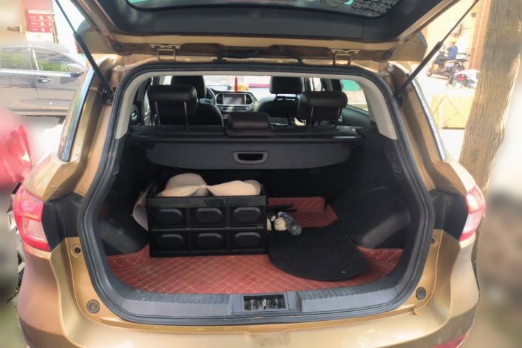 Used GAC Trumpchi GS4 2017 200T G-DCT Two-Wheel Drive Luxury Edition Trunk