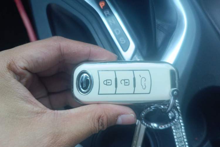 Used GAC Trumpchi GS4 2017 200T G-DCT Two-Wheel Drive Luxury Edition Vehicle Key