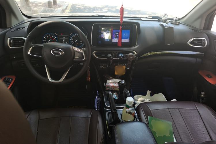 Used GAC Trumpchi GS4 2018 200T Manual Two-Wheel Drive Comfort Edition Center Console