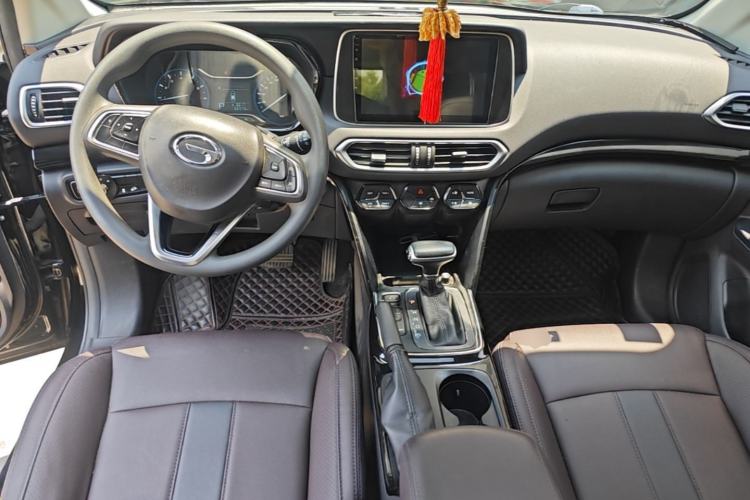 Used GAC Trumpchi GS4 2018 200T G-DCT Two-Wheel Drive Elite Edition Center Console