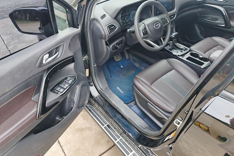 Used GAC Trumpchi GS4 2018 235T Automatic Two-Wheel Drive Elite Millionth Anniversary Edition Driver Seat
