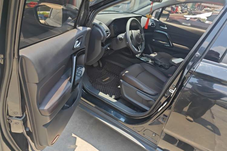 Used GAC Trumpchi GS4 2018 200T G-DCT Two-Wheel Drive Elite Edition Driver Seat