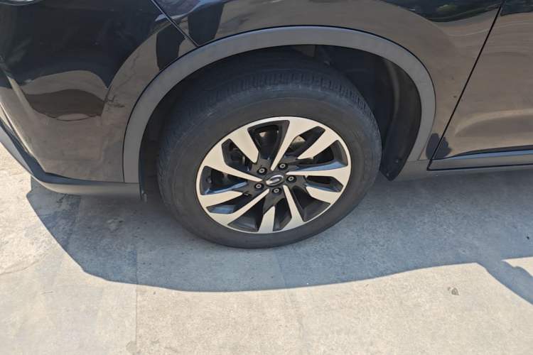 Used GAC Trumpchi GS4 2018 200T G-DCT Two-Wheel Drive Elite Edition Exterior 4