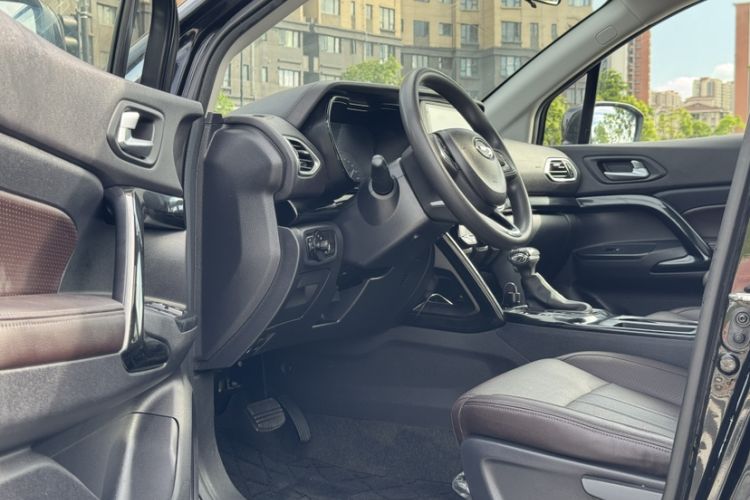 Used GAC Trumpchi GS4 2018 235T Automatic Two-Wheel Drive Elite Edition Interior 2