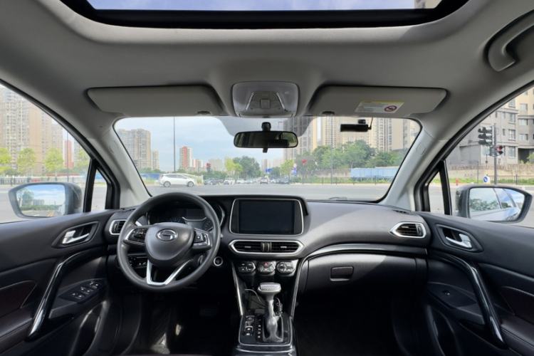 Used GAC Trumpchi GS4 2018 235T Automatic Two-Wheel Drive Elite Edition Interior 4