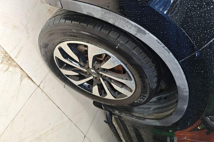 Used GAC Trumpchi GS4 2018 235T Automatic Two-Wheel Drive Elite Edition Left Front Wheel Hub