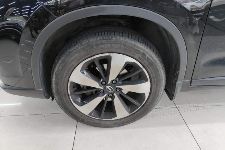Used GAC Trumpchi GS4 2018 235T Automatic Two-Wheel Drive Luxury Smart Connectivity Version Left Front Wheel Hub