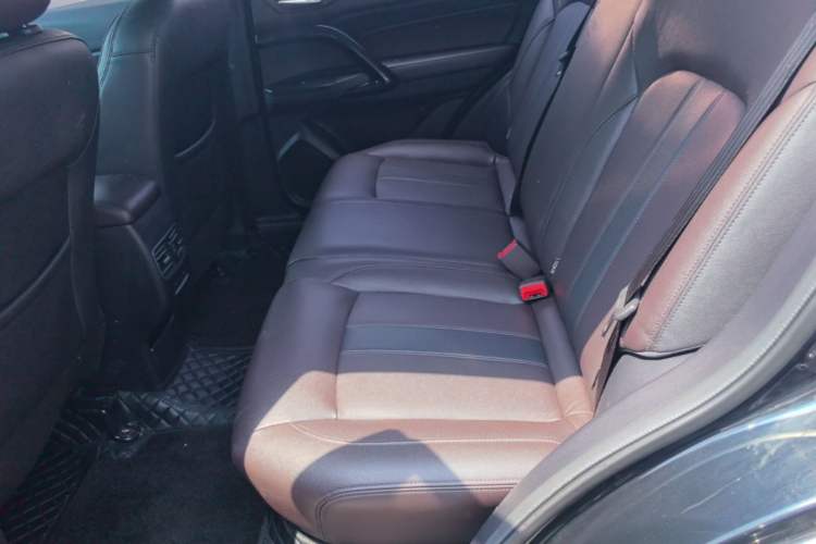 Used GAC Trumpchi GS4 2018 235T Manual Two-Wheel Drive Elite Edition Left Rear Seat