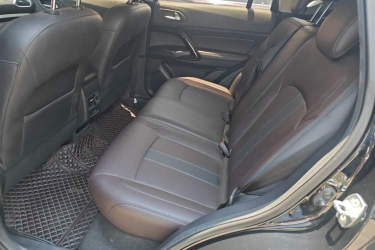 Used GAC Trumpchi GS4 2018 200T G-DCT Two-Wheel Drive Elite Edition Left Rear Seat