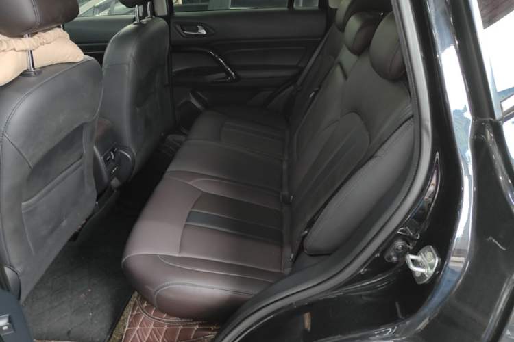Used GAC Trumpchi GS4 2018 235T Automatic Two-Wheel Drive Luxury Smart Connectivity Version Left Rear Seat