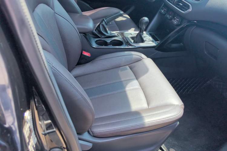 Used GAC Trumpchi GS4 2018 235T Manual Two-Wheel Drive Elite Edition Right Front Seat