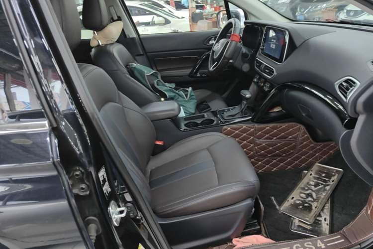Used GAC Trumpchi GS4 2018 235T Automatic Two-Wheel Drive Luxury Smart Connectivity Version Right Front Seat
