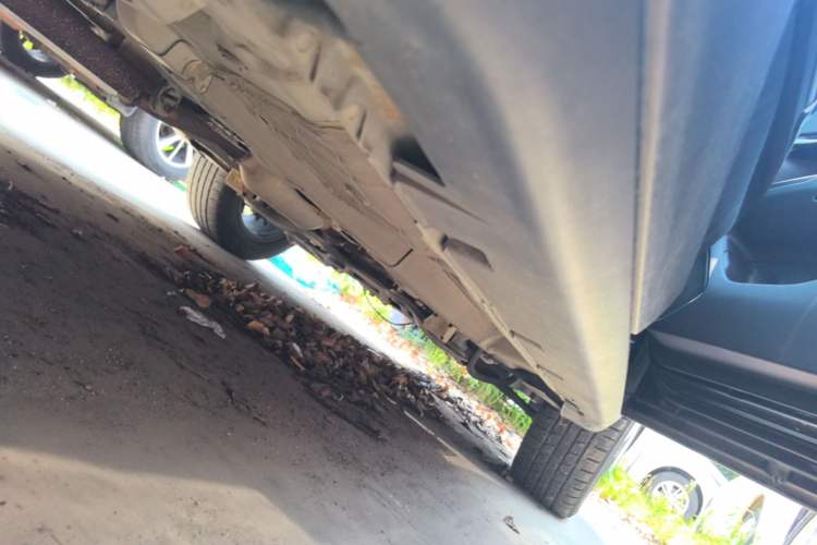 Used GAC Trumpchi GS4 2018 235T Manual Two-Wheel Drive Elite Edition Right Side Sill