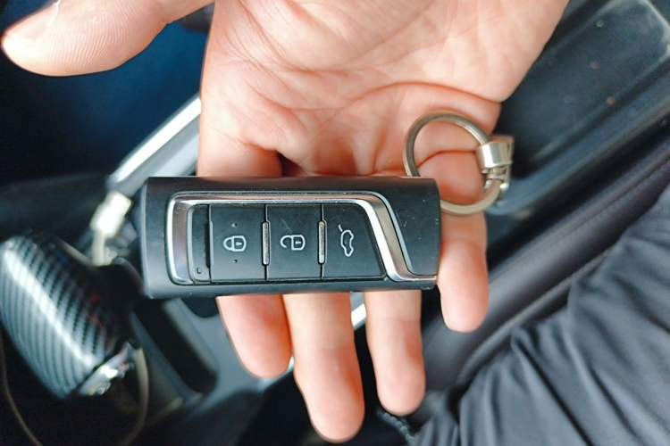 Used GAC Trumpchi GS4 2018 235T Automatic Two-Wheel Drive Elite Millionth Anniversary Edition Vehicle Key