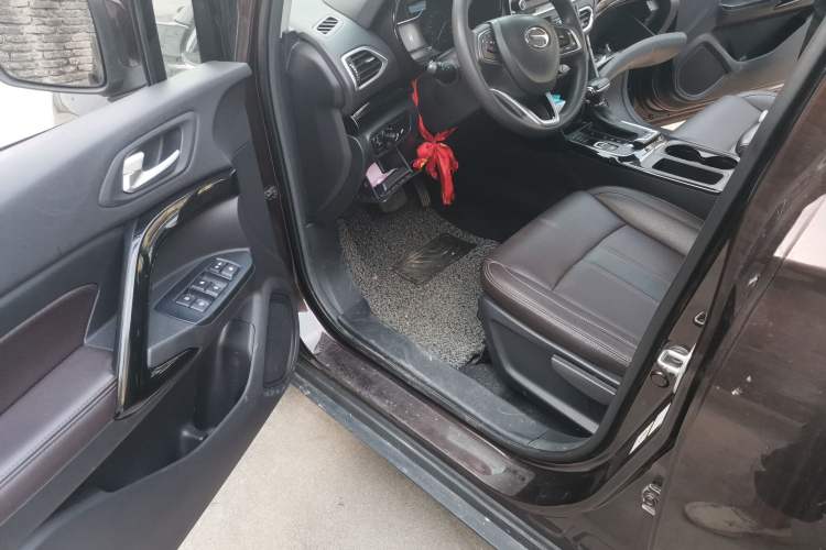 Used GAC Trumpchi GS4 2018 235T Automatic Two-Wheel Drive Elite Edition Driver Seat